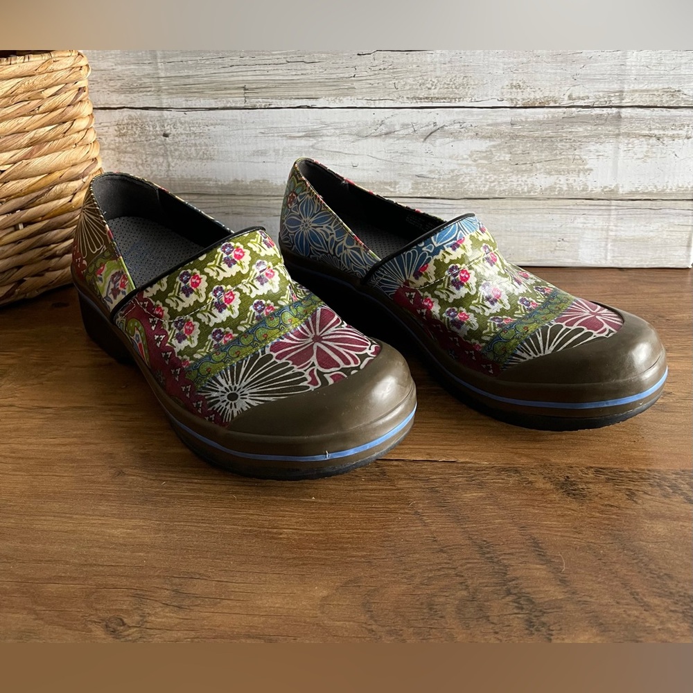 Floral Patterned Women's Shoes